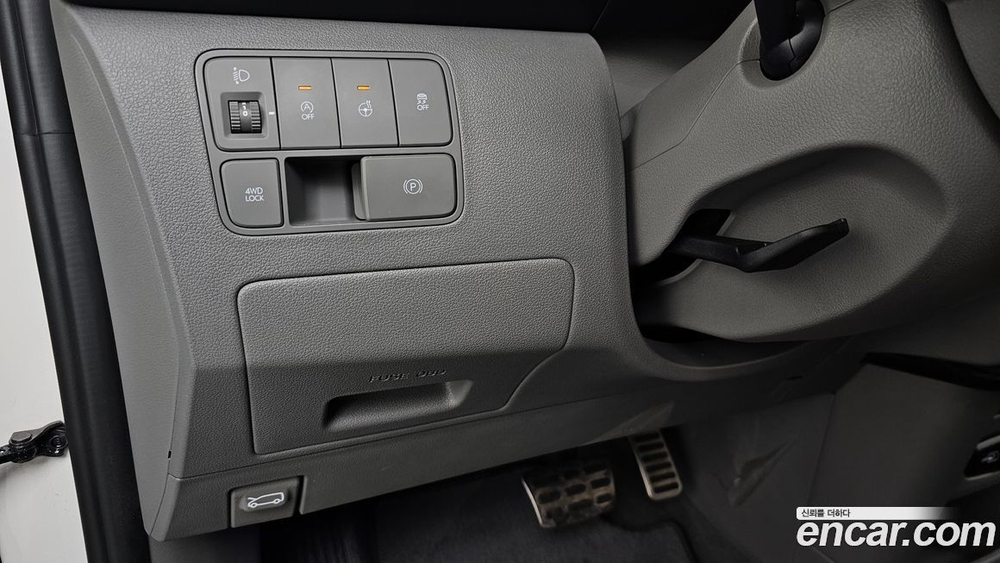 Hyundai Staria 4WD Lounge 7-и местный (01.2022)
