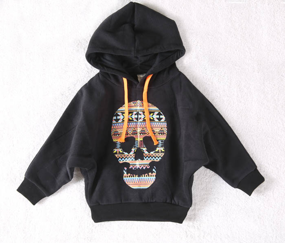 Худи с рукавом летучая мышь и принтом черепа с орнаментом