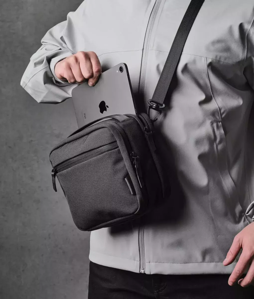 Сумка-чехол для наушников Alpaka Headphones Case