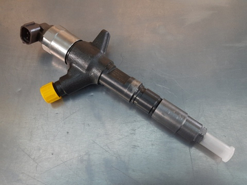 Форсунка топливная Denso 095000-5550