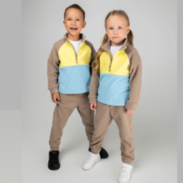 Костюмы и толстовки