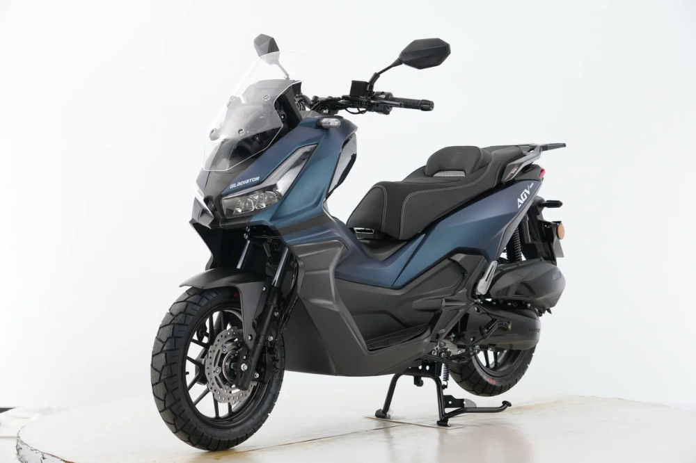 Скутер Gladiator AGV