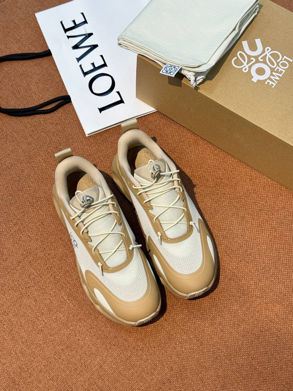 Кроссовки Loewe