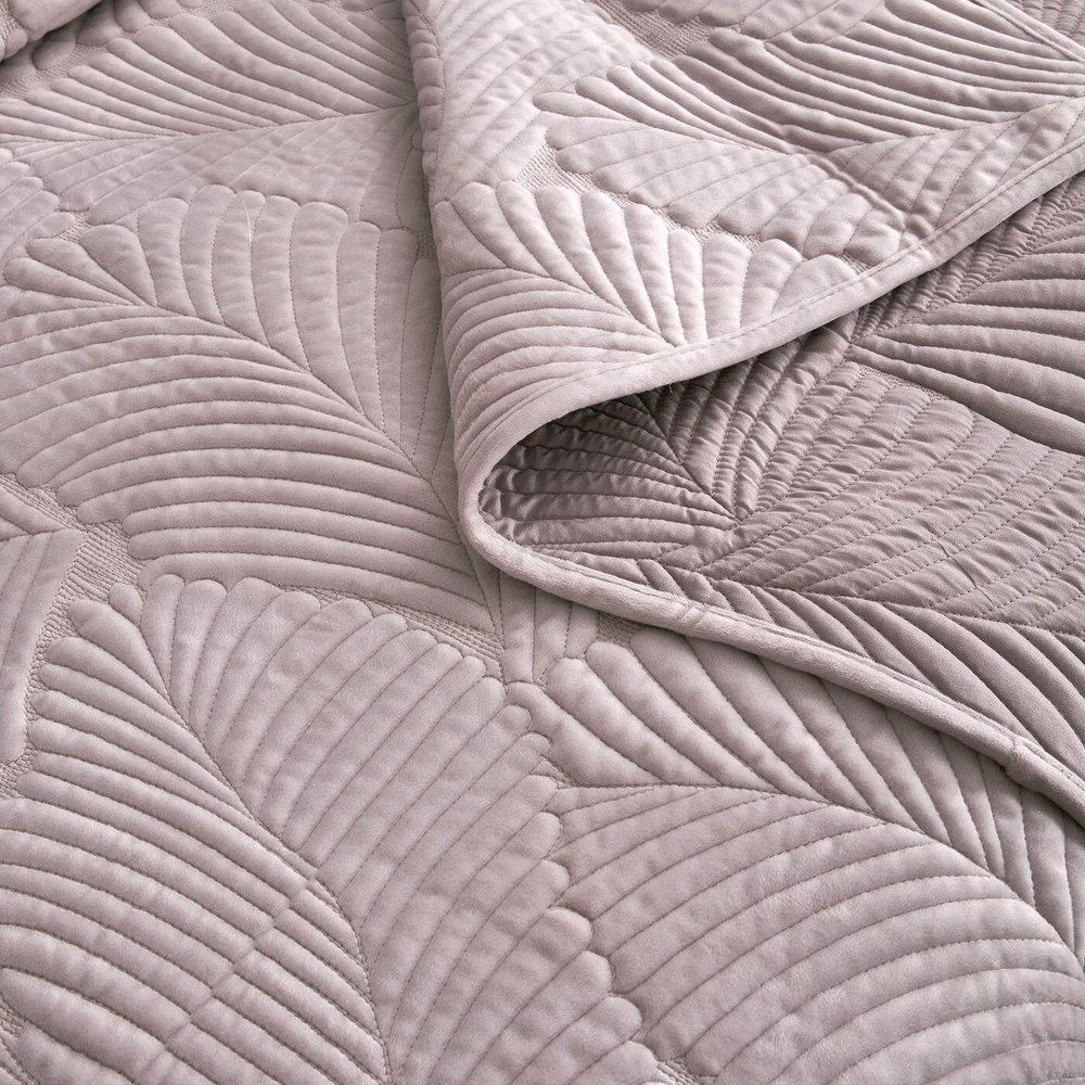 Покрывало 240х260 и 2 наволочки 50х70 Sofi De MarkO Ноэль пудра