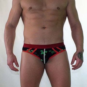 Трусы мужские брифы черные с красной окантовкой Van Baam VB0219