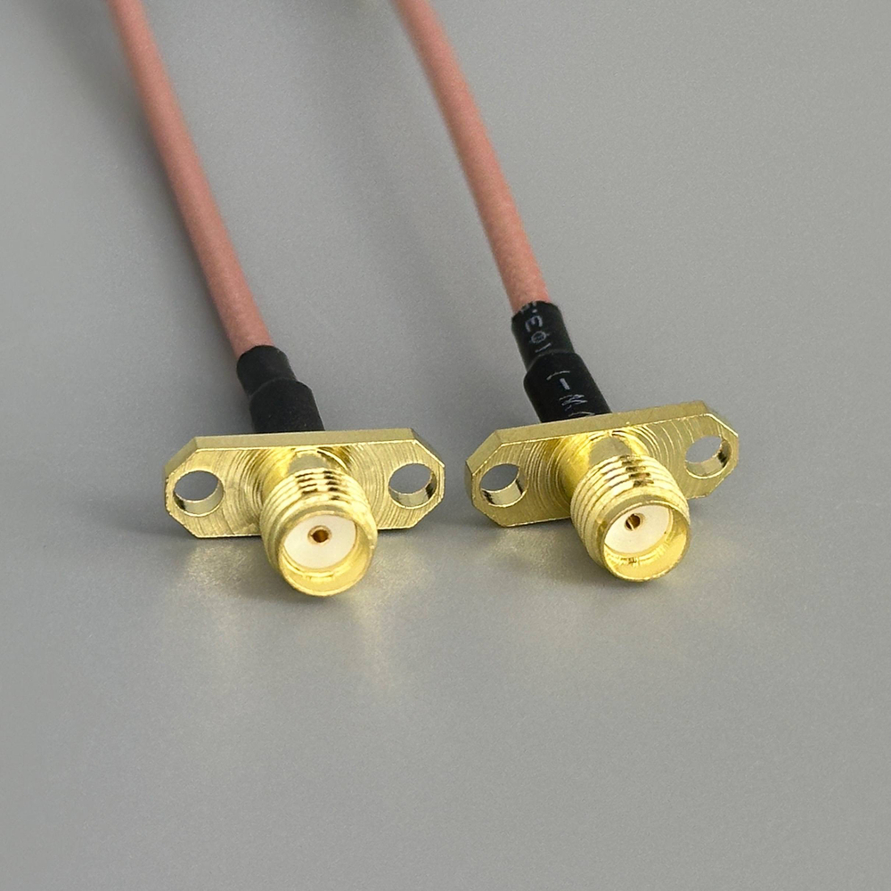Переходники с разъемом MMCX угловой на разъем SMA (2 Штуки)