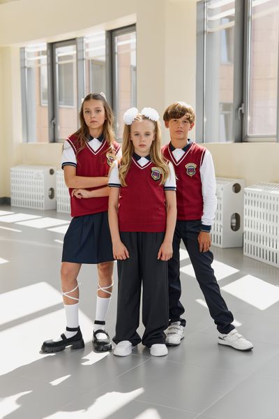 Влияние цвета на успеваемость: как выбрать оттенки для школьной формы