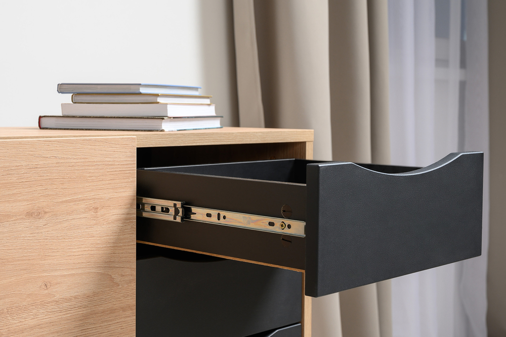 Брюс Комод 16.233