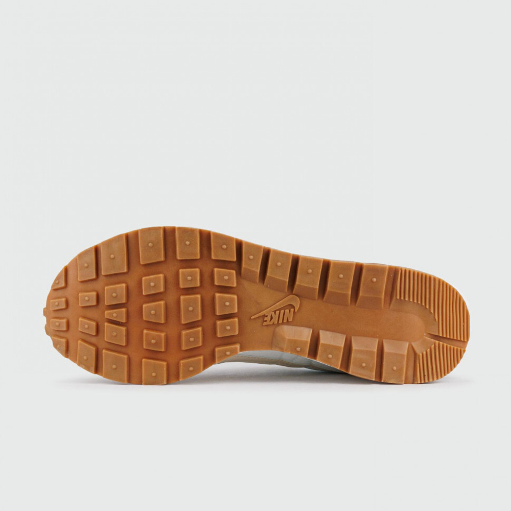 кроссовки Nike Vapor Waffle x Sacai White / Gum Wmns DD1875-100