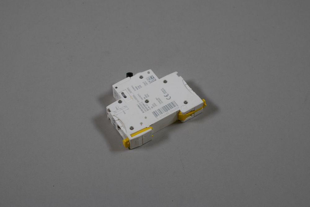 SCHNEIDER ELECTRIC A9F89120