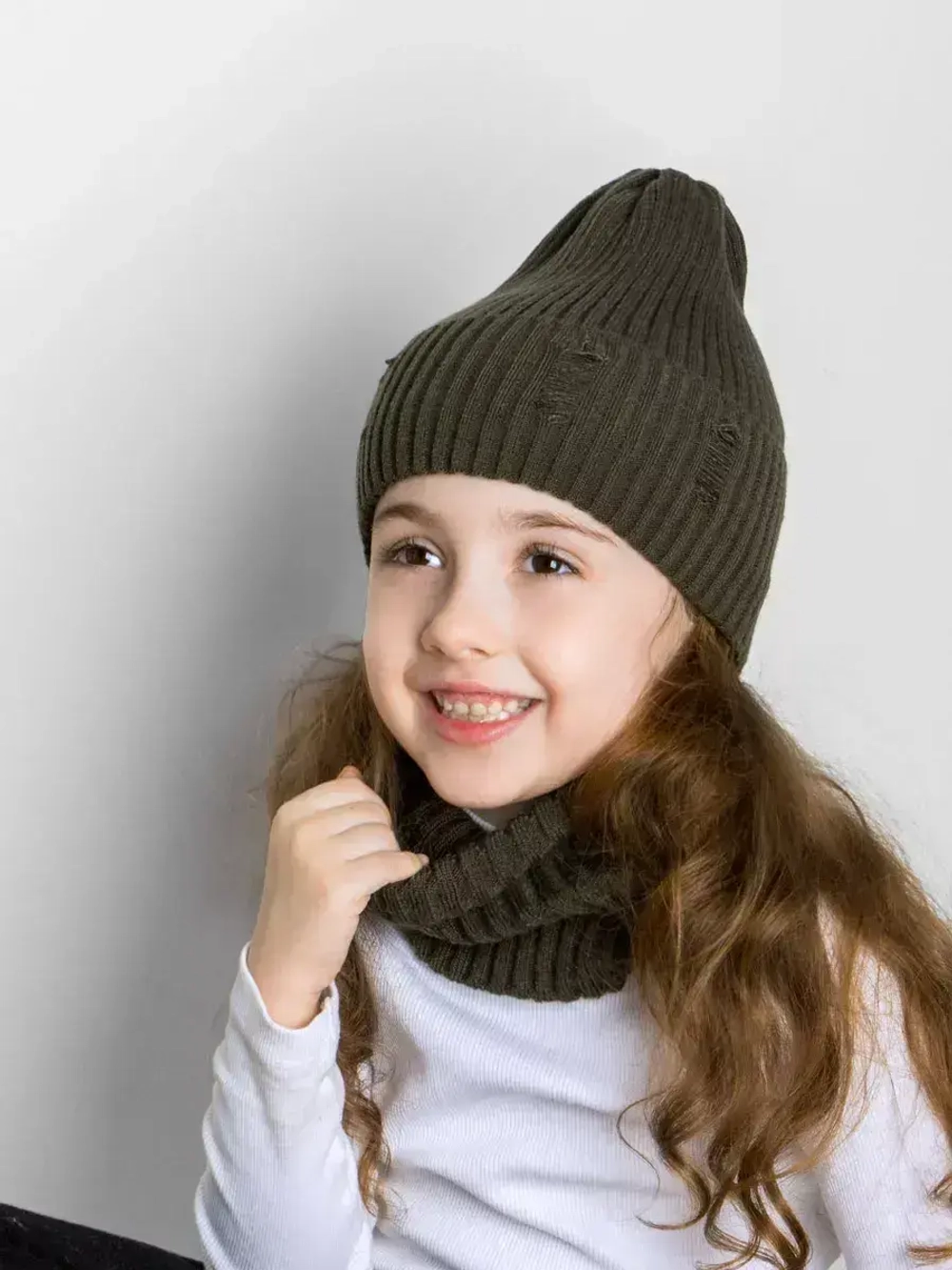Шапка и снуд для девочки осенние