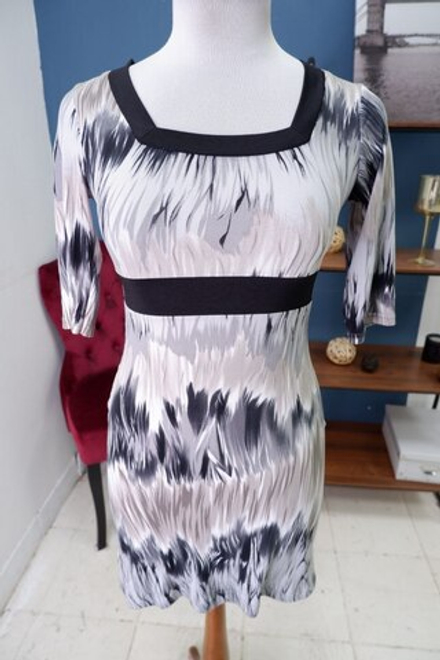 Платье удобное 44 размер, новое