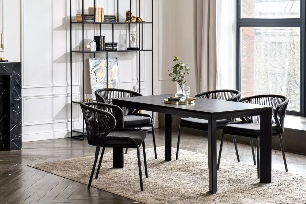 "Венето" обеденная группа на 4 персоны со стульями "Милан", каркас темно-серый, роуп темно-серый