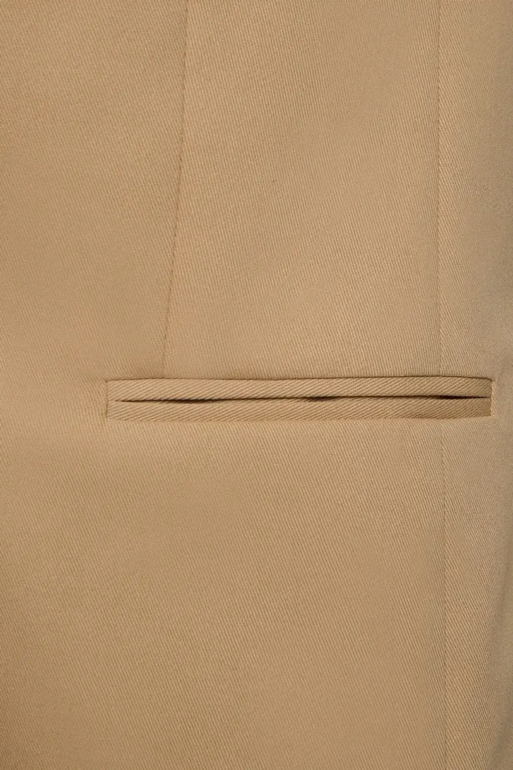 “Open back vest” Жилет с открытой спиной