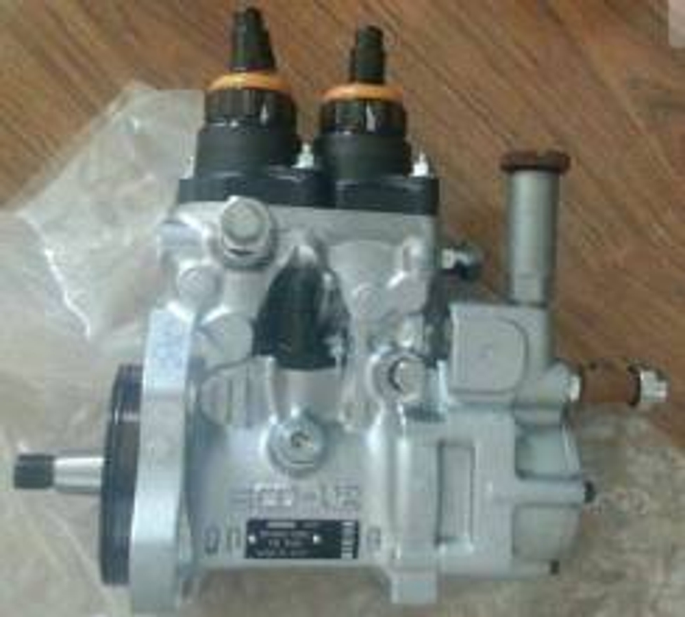 Насос HP0 KOMATSU SAA6D125E-3 (61567-11110) 970940-0038 denso