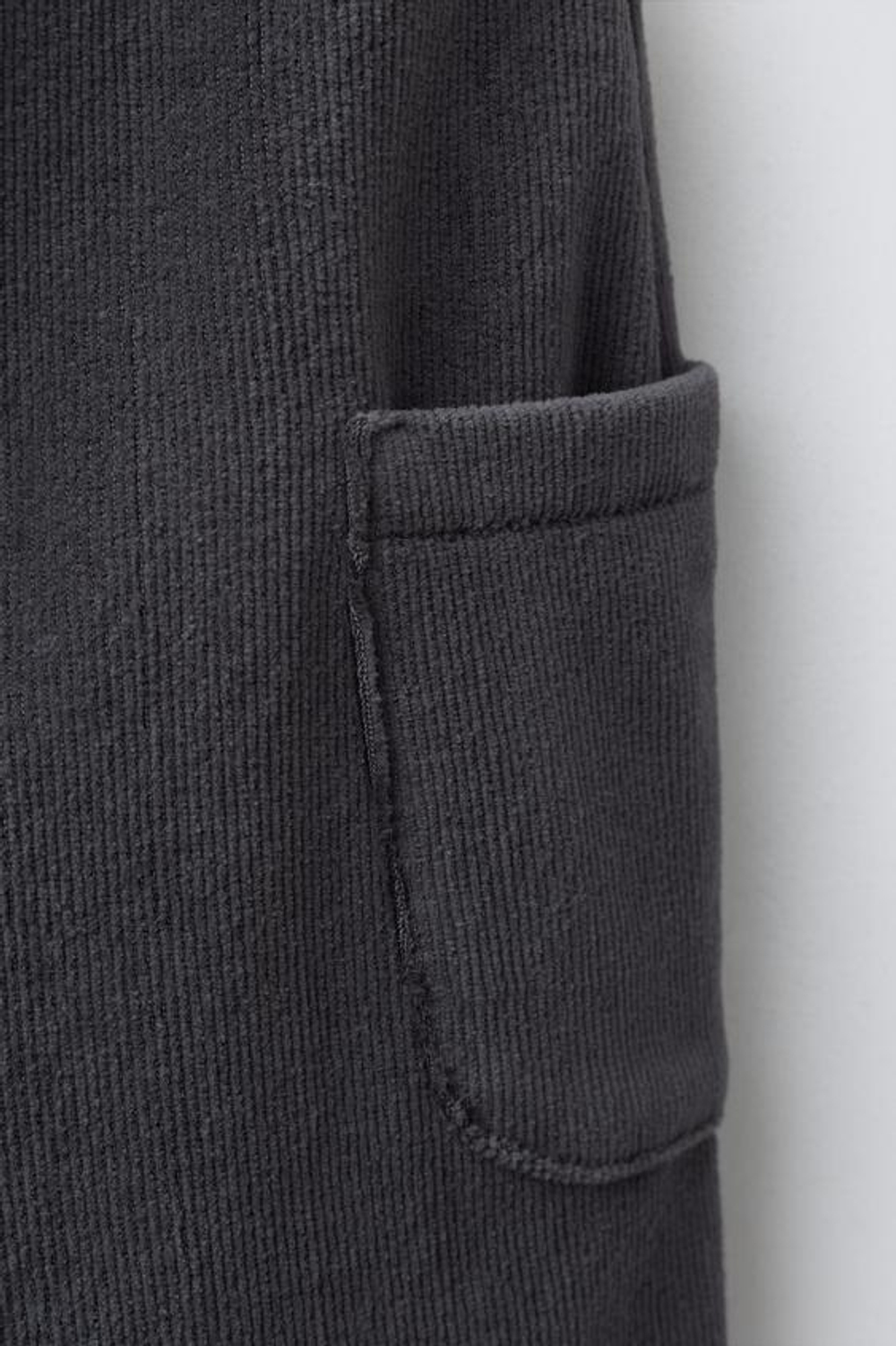 ZARA ВЕЛЬВЕТОВЫЙ КОМБИНЕЗОН С КАРМАНАМИ, СЕРО-СИНИЙ