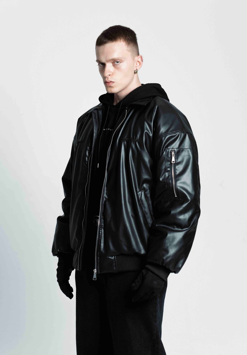Купить Куртка Issaya Racer Jacket черная Куртка Issaya Racer Jacket черная