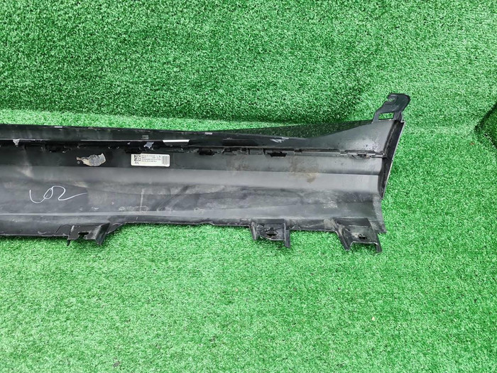 Накладка порога правая BMW X6 G06 (19-нв) M-paket