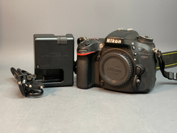 Nikon D7200 12.059 кадров