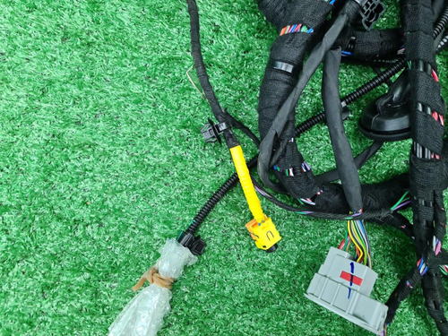 Проводка салонная Hongqi HS5 (2023-н.в.)