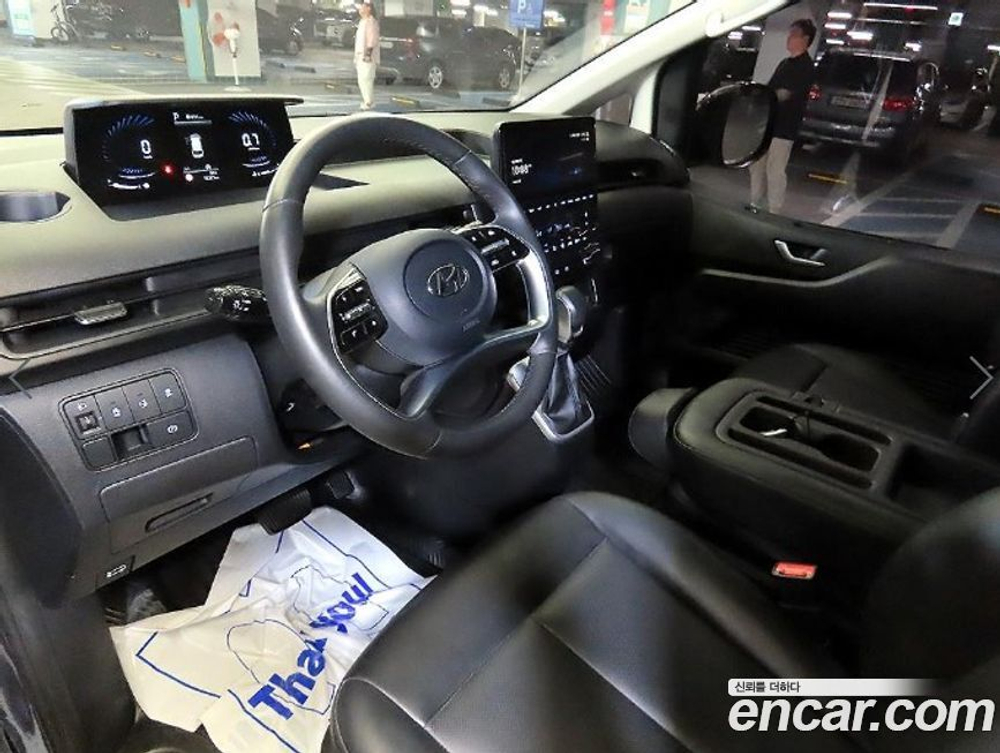 Hyundai Staria Cargo 3-х местный (09.2021)