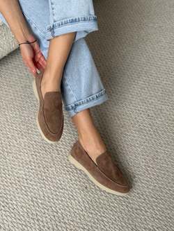 Лоферы из натуральной замши