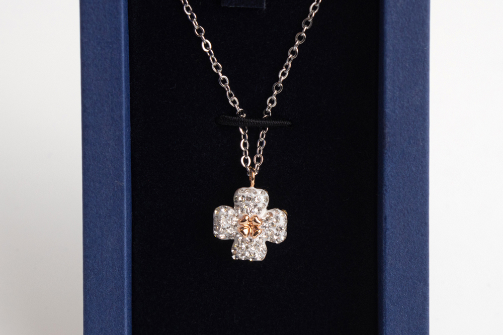 Колье Swarovski с двухцветным клевером