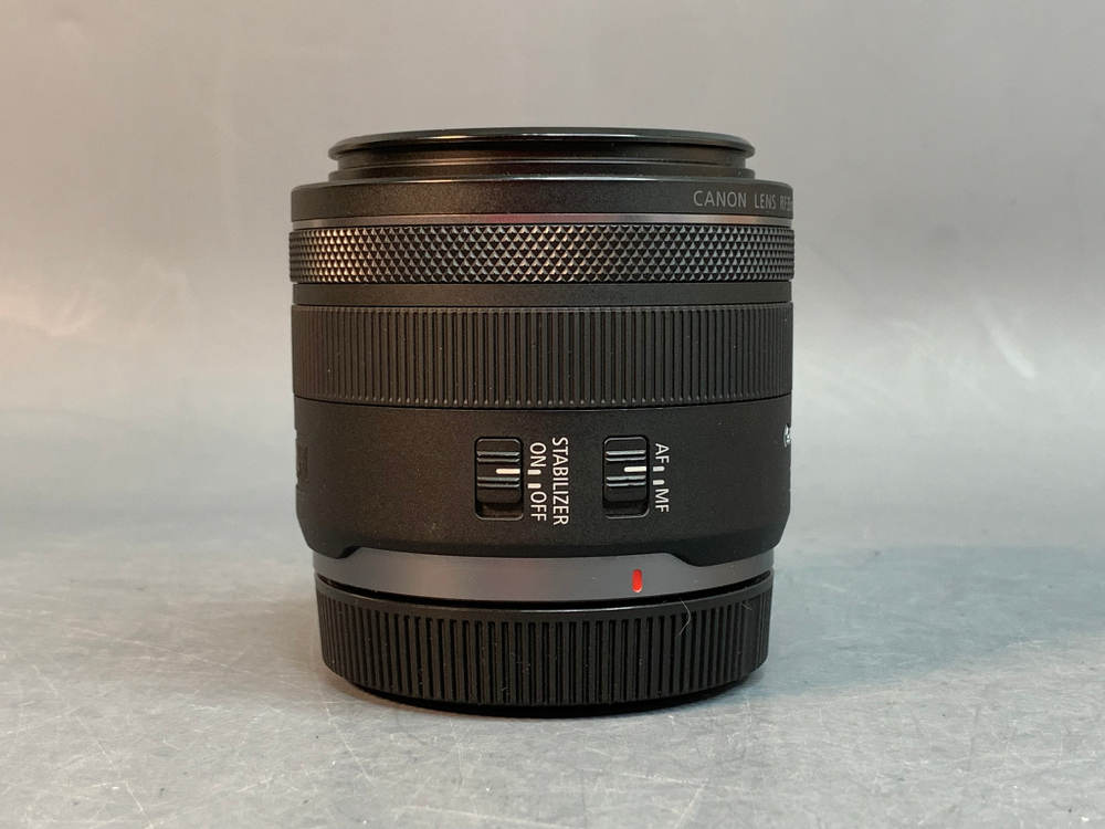 Canon RF 35mm 1.8 Macro IS STM