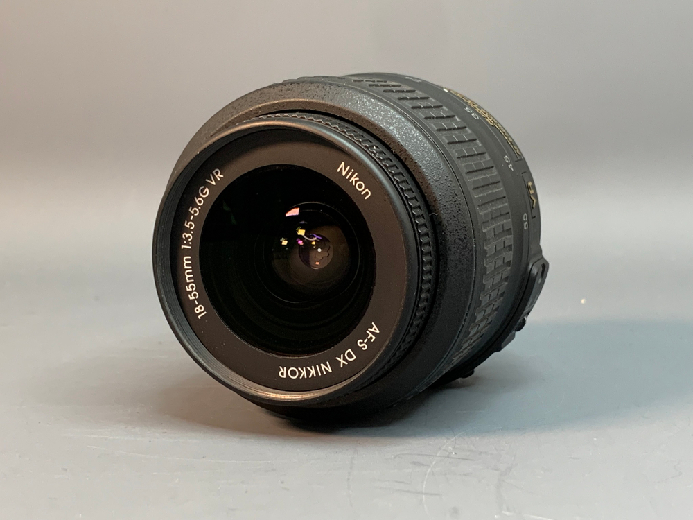 Nikon D3200 kit 18-55mm 3.5-5.6G VR 1.500 кадров