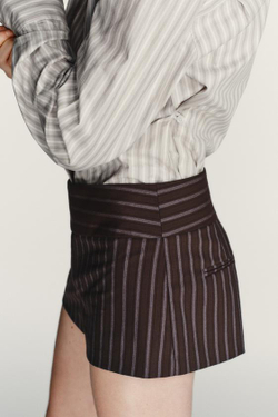 ZARA ШОРТЫ В ТОНКУЮ ПОЛОСКУ С ПОЯСОМ, ТЕМНО-СЕРЫЙ