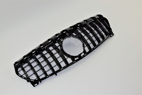 Решетка радиатора V.1  глянцево - черный для Mercedes CLA class W117 2013-2019