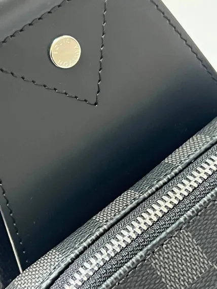 Сумка-слинг Louis Vuitton Avenue LV канва Damier Graphite