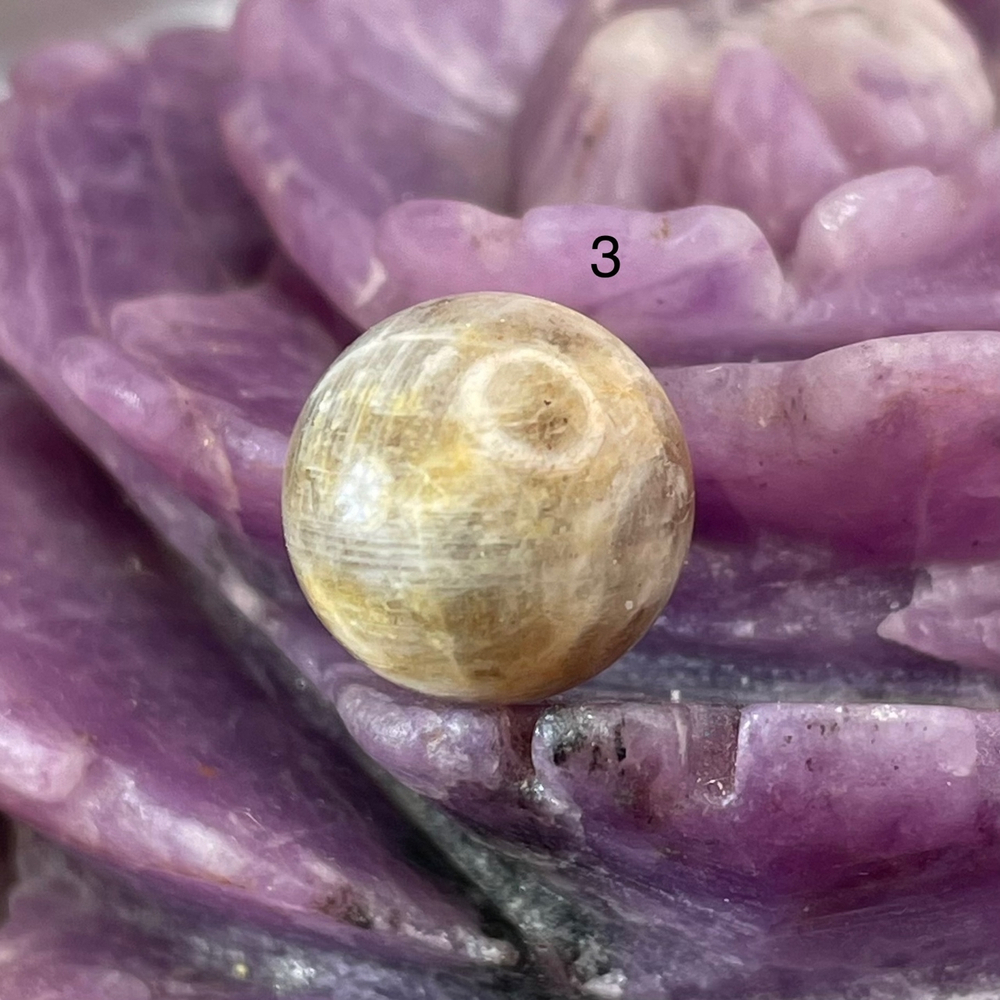 55097  Лунный камень Шар 13мм