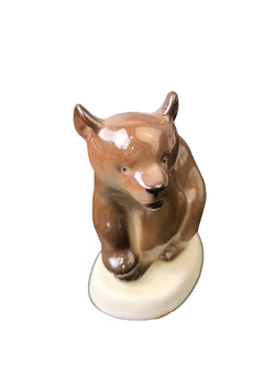 Статуэтка (миниатюра) "Медвежонок присевший" ЛФЗ