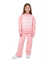 Спортивный костюм для девочки.