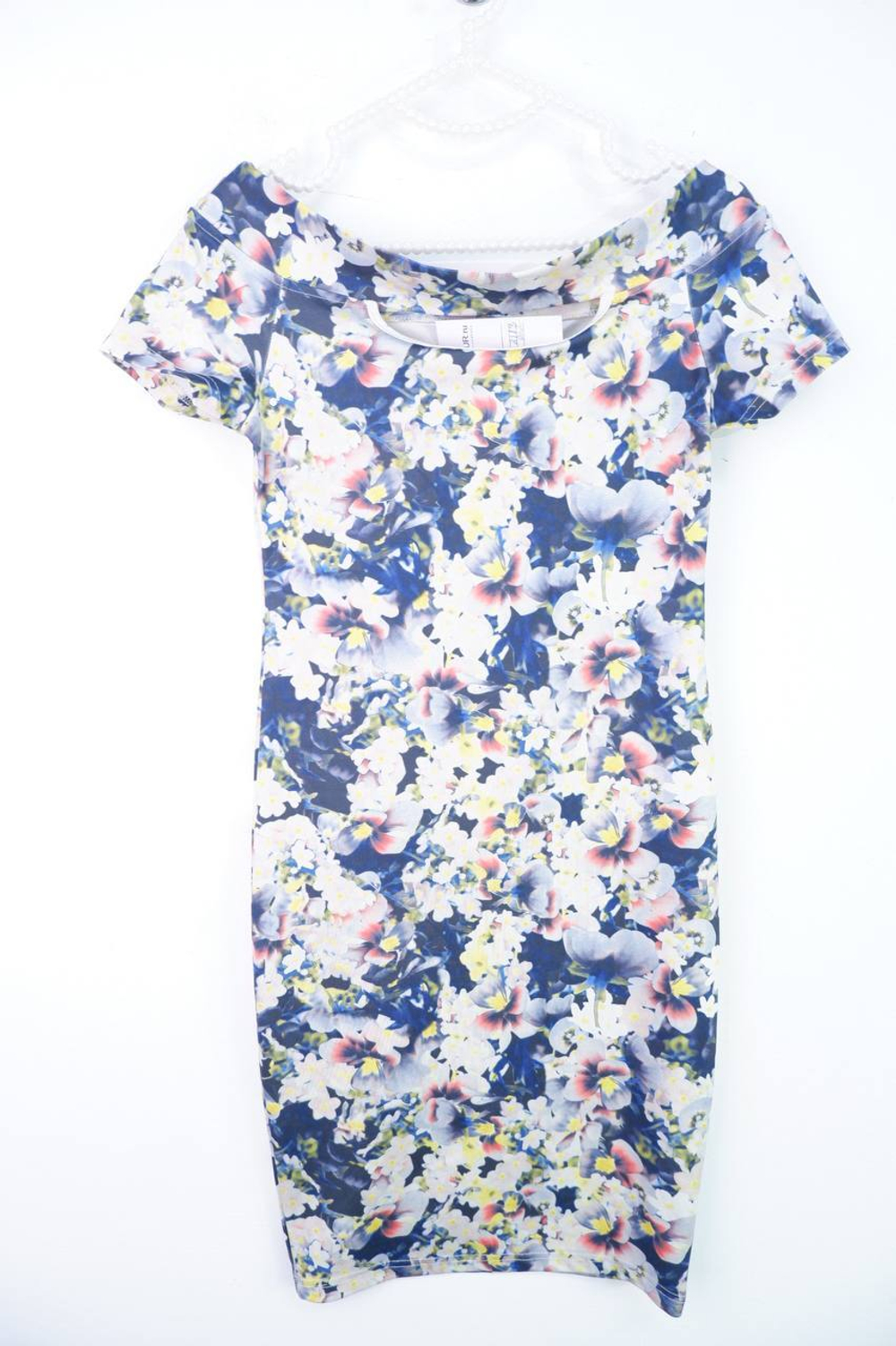 Платье Kakao тонко намекающее о лете, маркировка S, визуально на 44 размер