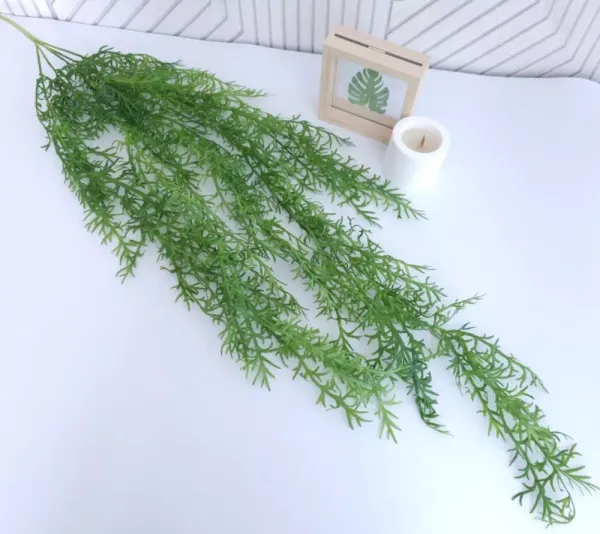 Искусственные ампельные цветы: где купить и как выбрать