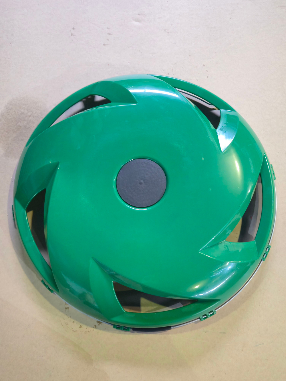 Колпак колеса R-22,5 переднего (пластик) (зеленый)