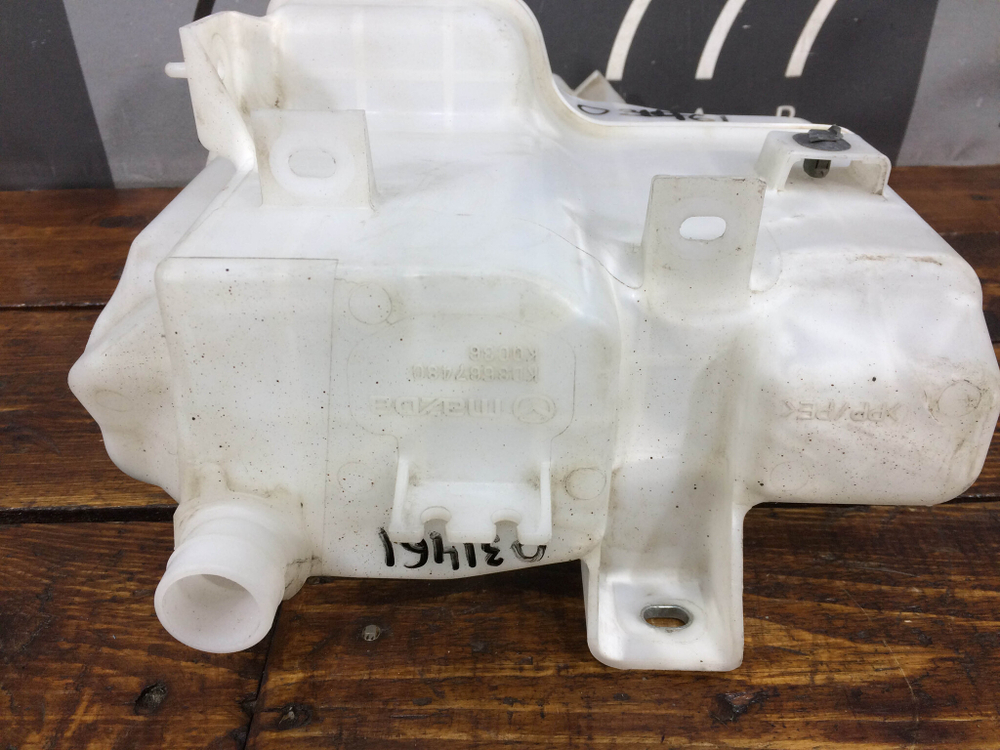 Бачок омывателя Mazda CX-5 1 (KE) 11-17 Б/У Оригинал KD3567480