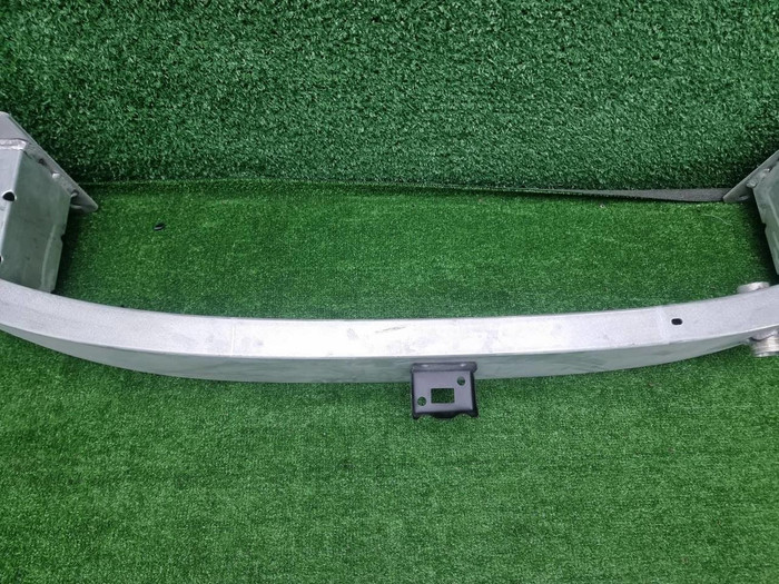 Усилитель передний Omoda C5 (2022-н.в.)