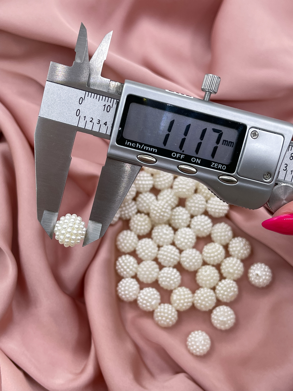 Бусины шамбала белые (перламутровые) 500 грамм (±5гр)