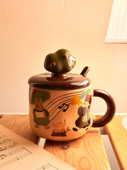 Кружка с крышкой и ложкой "Музыкальный лес"