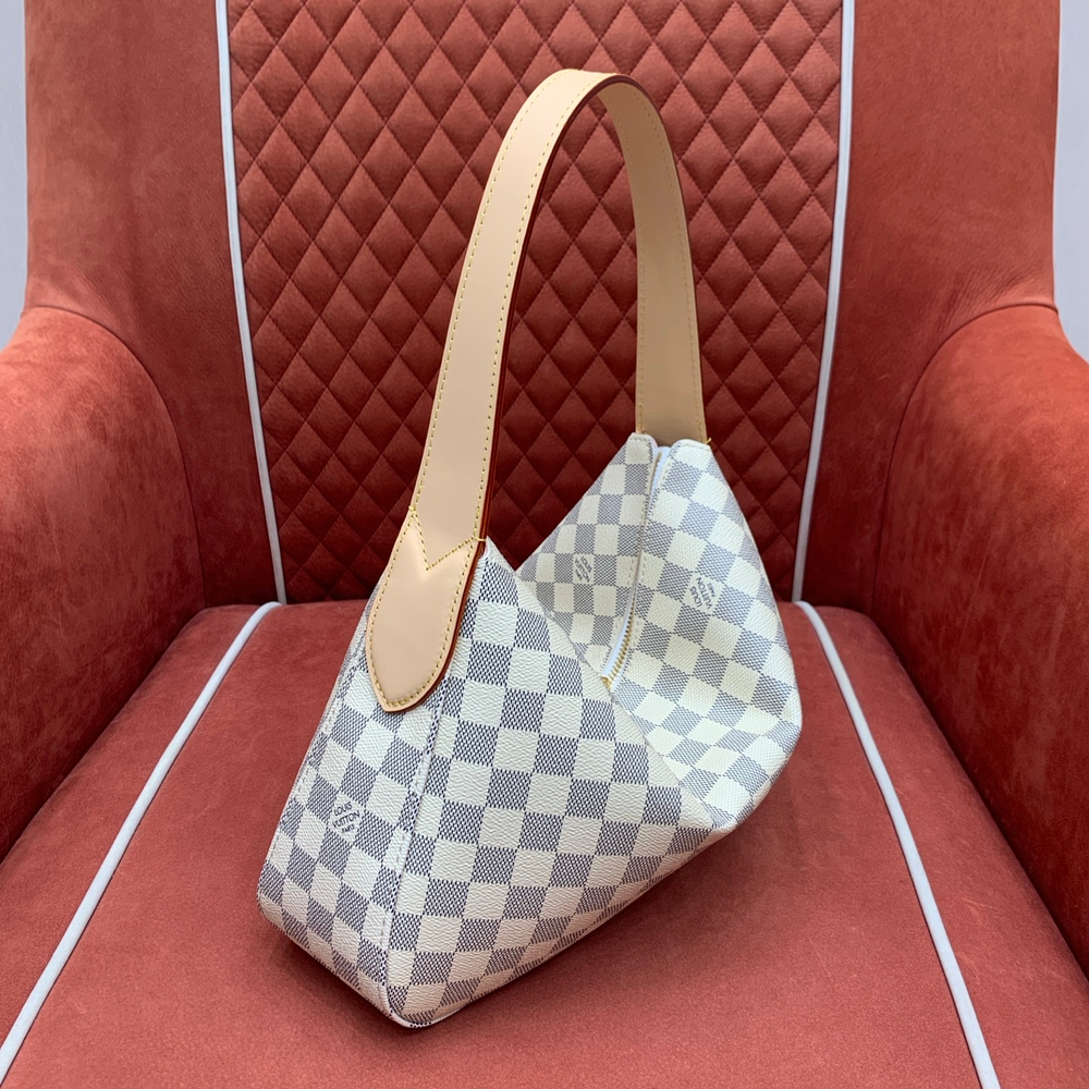 Louis Vuitton Slouchy PM