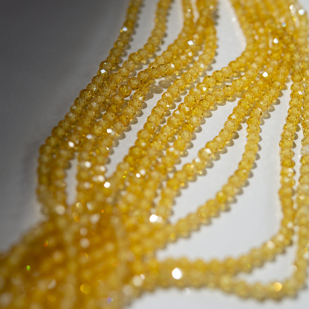 Фианиты, оттенок "Золото", 4мм шар, микроогранка
