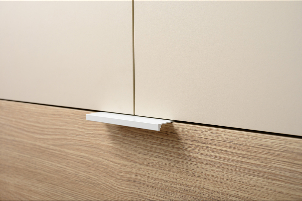 Шкаф Марвэл 16.317.03, Белый, Сатин, Плэйн, Безмолвная пустыня