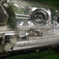 Фара левая Toyota Land Cruiser 200 (2015-2021) LED