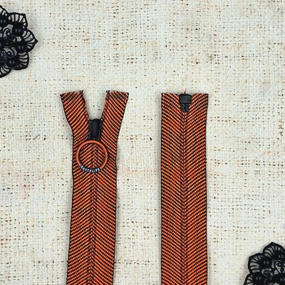 Молния спираль скрытая, Т5, L 77 см, чёрный с оранжевым