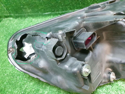 Битая Фара левая Geely Coolray (2019-2023) LED