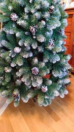 Заснеженная елка с шишками «Снежная королева» (пвх) 120 см / 1.2 м