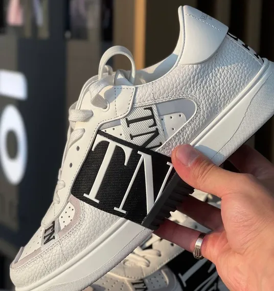 Кроссовки мужские VALENTINO VL7N